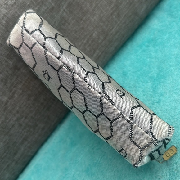 💄Vintage Dior Cosmetic Bag💄 - Picture 6 of 15
